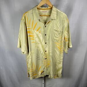 Tommy Bahama Short Sleeve 100% Silk Hawaiian Floral Button Up Men's Size…